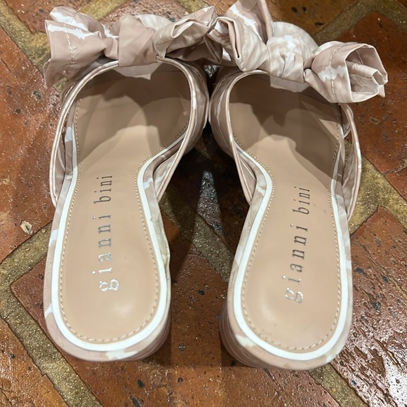 Gianni Bini chunky open toe heels - Picture 5 of 8